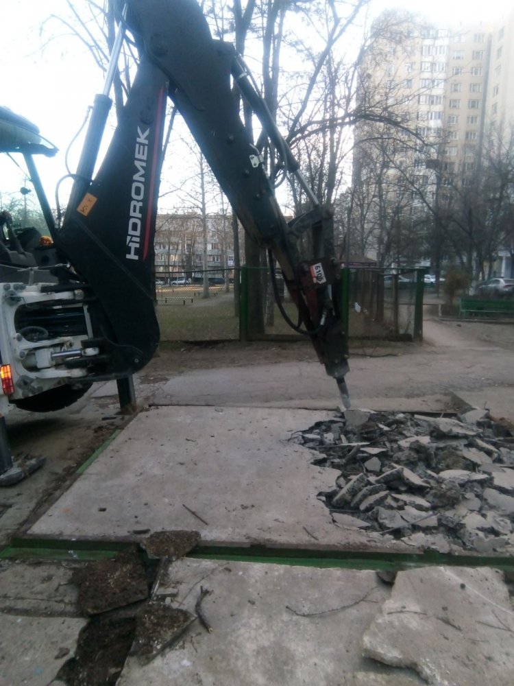 Pretura sectorului Rîșcani vă informează că au fost executate lucrări de demontare și evacuare a fundațiilor și a platfo...