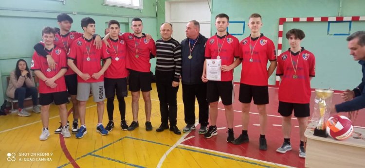 Competiții sportive     În sectorul Rîșcani, în incinta IPLT „Mihail Kogălniceanu” a avut loc premierea echipelor înving...
