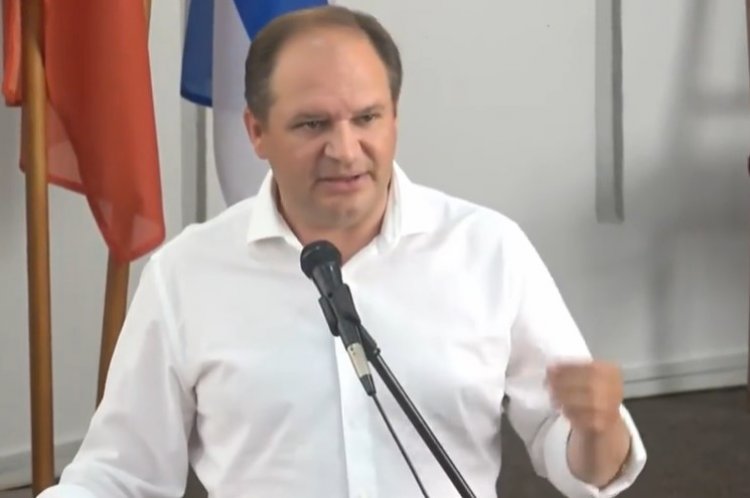 Referitor la instituțiile educaționale din Municipiul Chişinău.