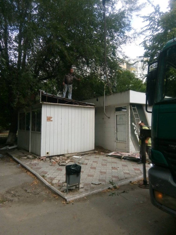 Executarea lucrărilor de demontare și evacuare