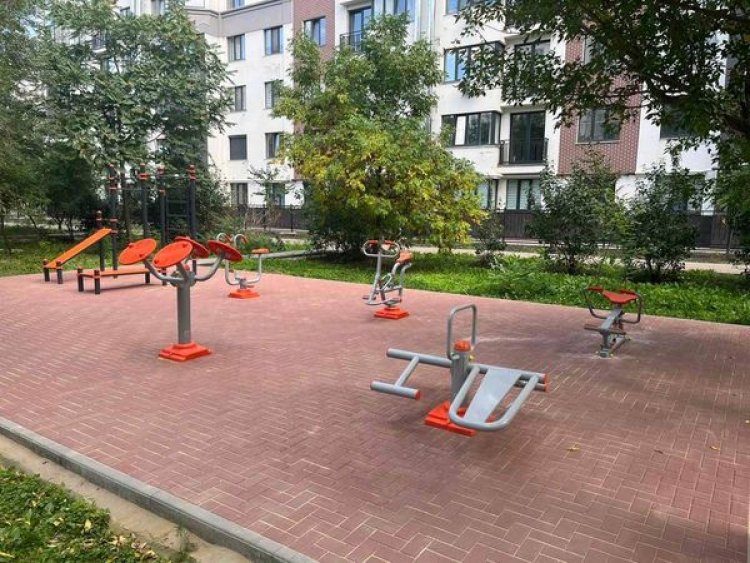 În sectorul Rîșcani s-au încheiat lucrările de amenajare a terenului de fitness/workout în preajma mai multor blocuri de...