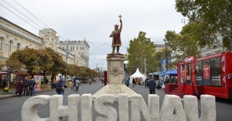 La mulți ani, Chişinău! Astăzi sărbătoarea continuă.  Două zile cu un program inedit în acest an. Program cultural-distr...
