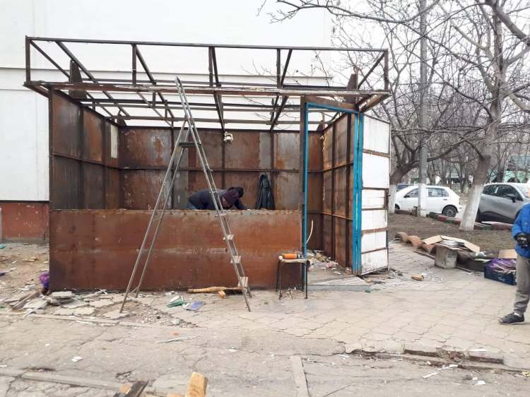 În sectorul Rîșcani continuă evacuarea gheretelor Asigurăm...