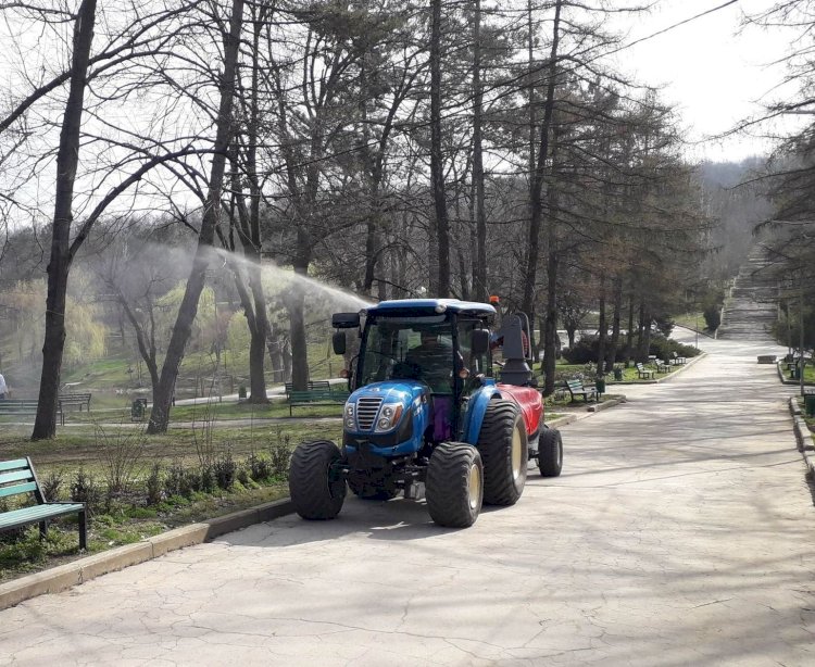 Atenție! Lucrări pe spațiile verzi În aceste zile, 13.04....