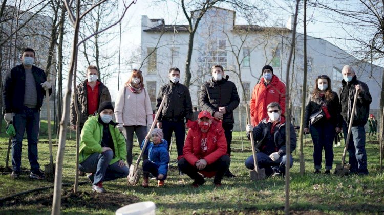 Uniți pentru plantare În acest weekend, în parcul Rîșcani...