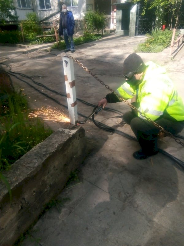 Instalații neautorizate Astăzi, 05.05.2021, pe str. Florilor,...